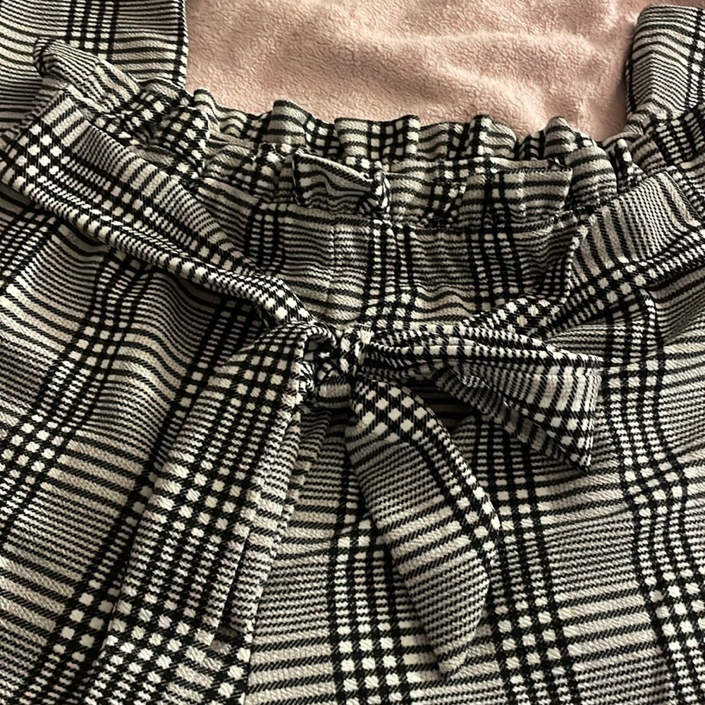 Pants - Picture 2 of 4